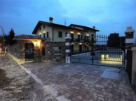 Residenza La Ricciolina Apartahotel 2*