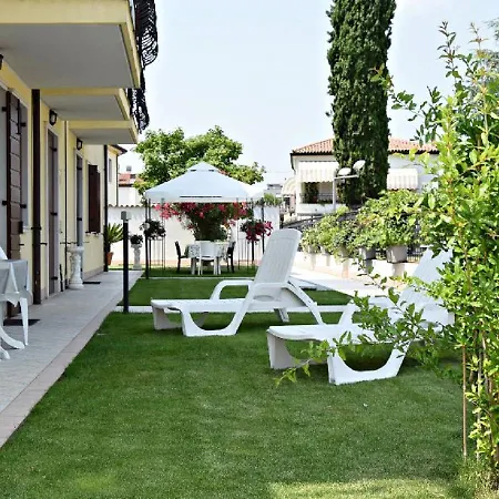 Apartahotel Residenza La Ricciolina 2*