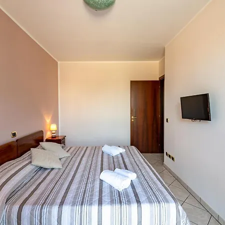 Residenza La Ricciolina Apartahotel 2*