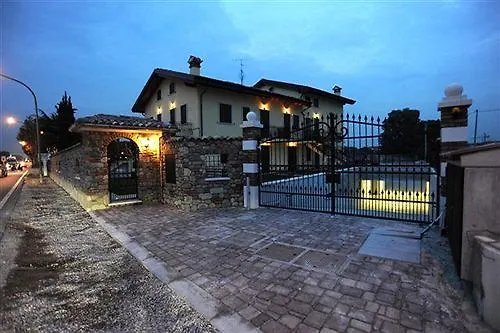 Residenza La Ricciolina Aparthotel 2*