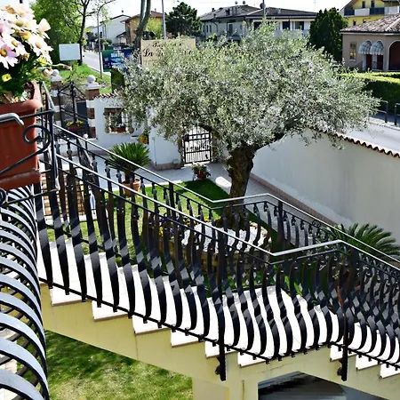 Residenza La Ricciolina 2*