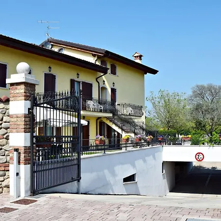 Apart Otel Residenza La Ricciolina 2*