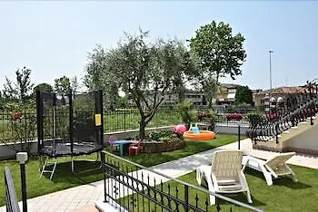 Residenza La Ricciolina 2*