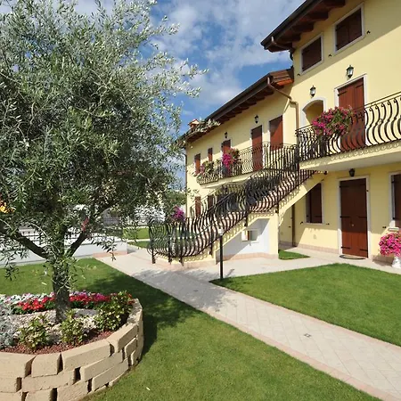 Residenza La Ricciolina 2*